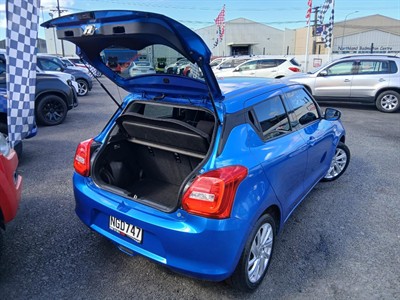 2021 Suzuki Swift - Thumbnail
