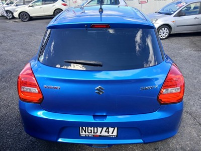 2021 Suzuki Swift - Thumbnail