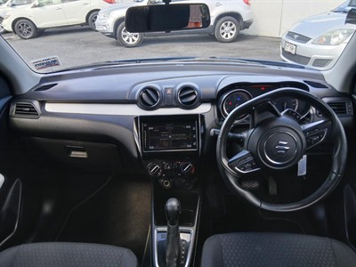 2021 Suzuki Swift - Thumbnail