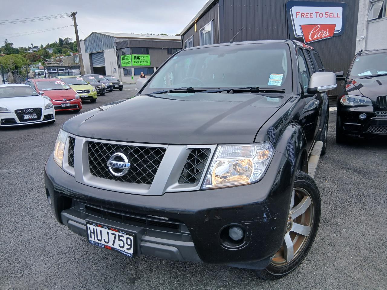 2014 Nissan NAVARA