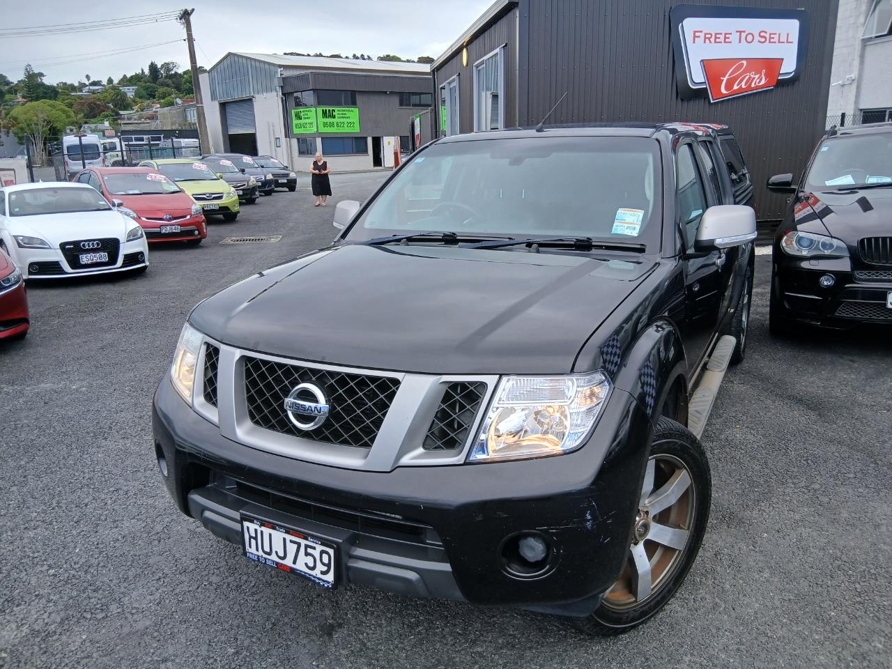 2014 Nissan NAVARA