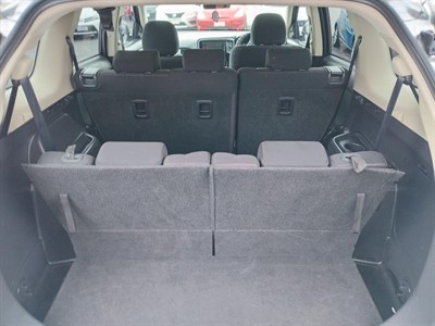 2017 Mitsubishi Outlander - Thumbnail