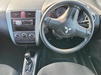 2012 Mitsubishi COLT - Thumbnail