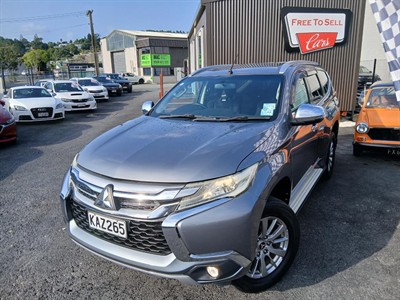 2016 Mitsubishi Pajero Sport - Thumbnail