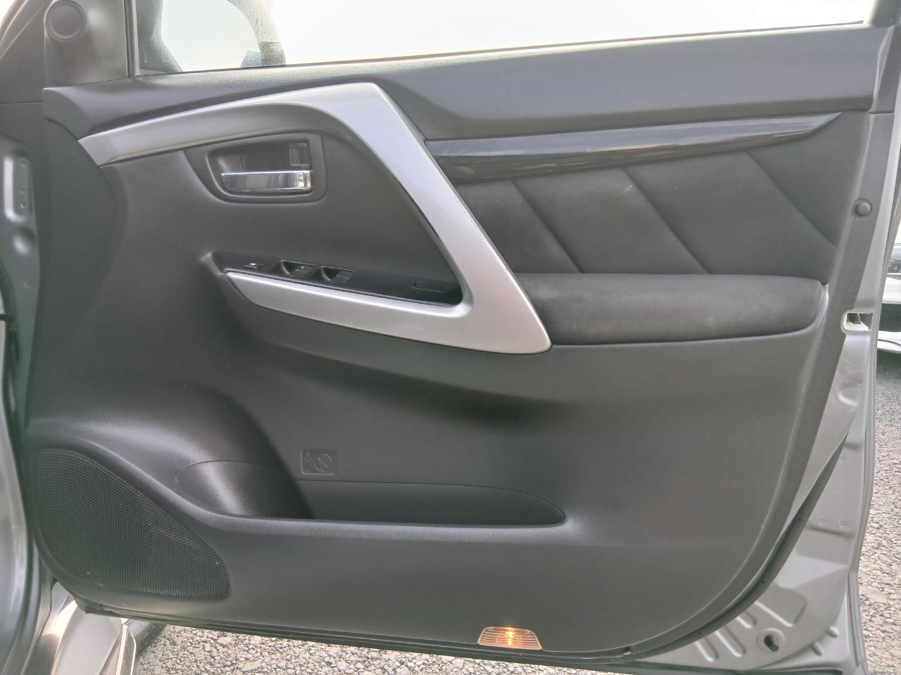 2016 Mitsubishi Pajero Sport