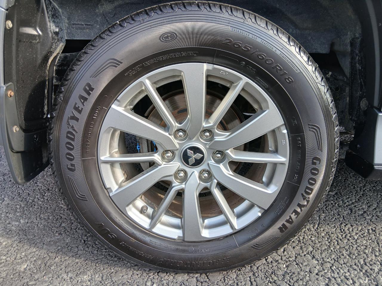 2016 Mitsubishi Pajero Sport