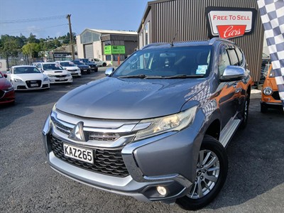 2016 Mitsubishi Pajero Sport - Thumbnail