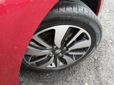 2018 Suzuki Swift - Thumbnail