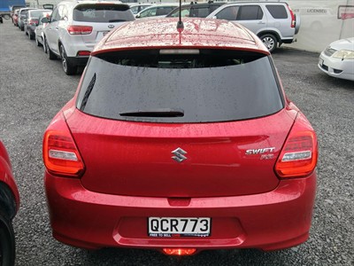 2018 Suzuki Swift - Thumbnail
