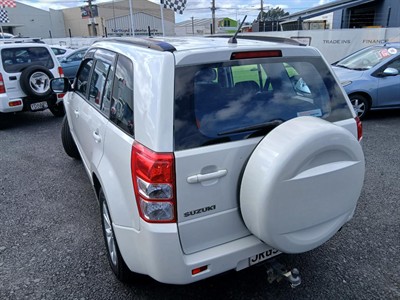 2016 Suzuki Grand Vitara - Thumbnail