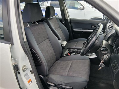 2016 Suzuki Grand Vitara - Thumbnail