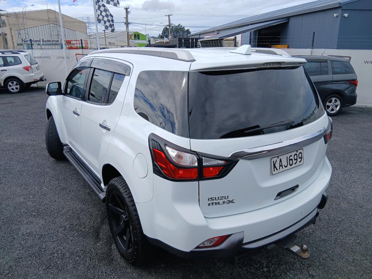 2016 Isuzu  MU-X