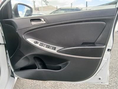 2018 Hyundai Accent - Thumbnail