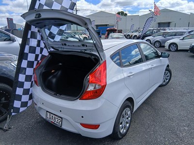 2018 Hyundai Accent - Thumbnail