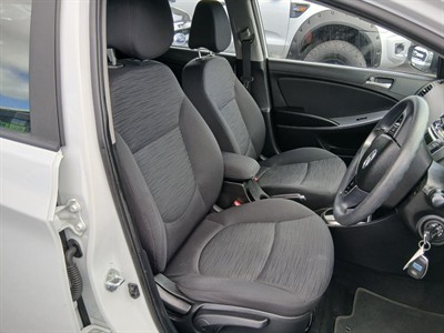 2018 Hyundai Accent - Thumbnail