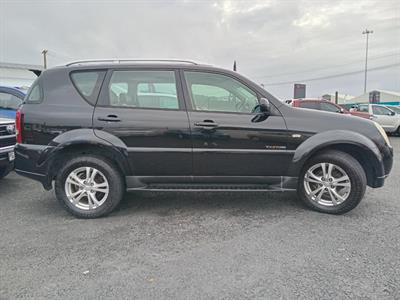 2010 Ssangyong REXTON - Thumbnail