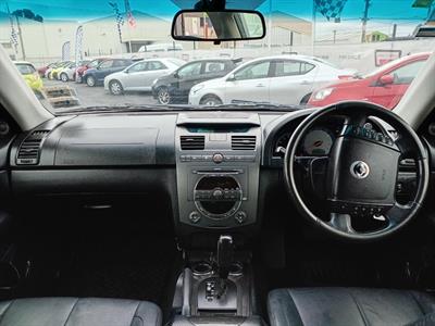 2010 Ssangyong REXTON - Thumbnail