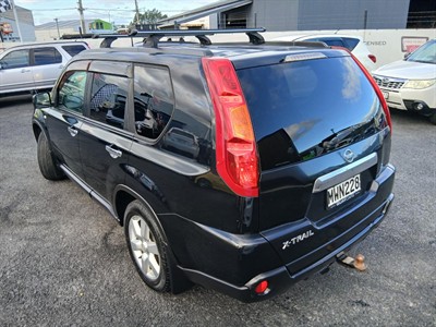 2009 Nissan X-Trail - Thumbnail