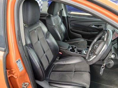 2014 Holden COMMODORE - Thumbnail