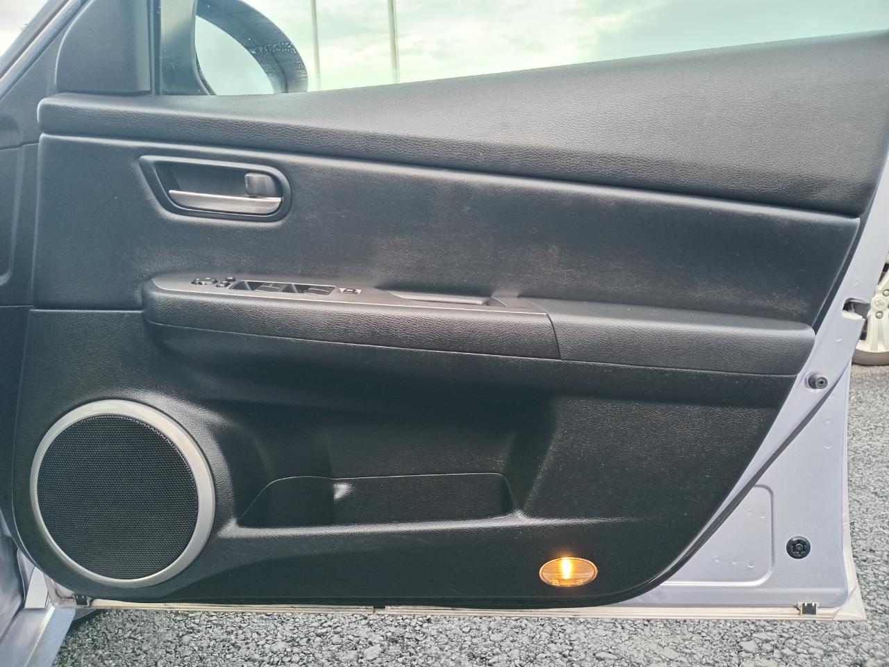 2008 Mazda Atenza