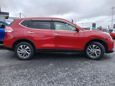 2017 Nissan X-Trail - Thumbnail