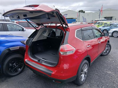 2017 Nissan X-Trail - Thumbnail