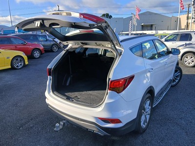 2017 Hyundai SANTA FE - Thumbnail