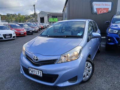 2013 Toyota Yaris - Thumbnail