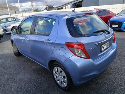 2013 Toyota Yaris - Thumbnail