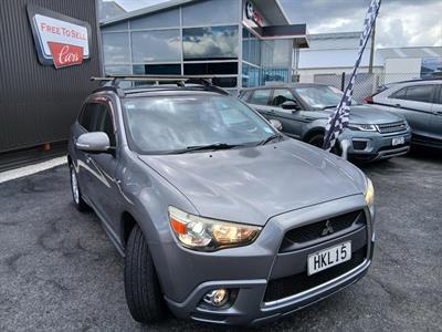 2011 Mitsubishi RVR - Thumbnail