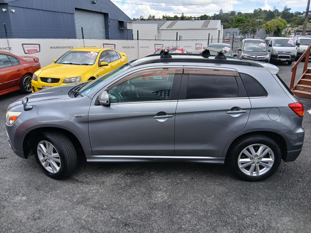 2011 Mitsubishi RVR