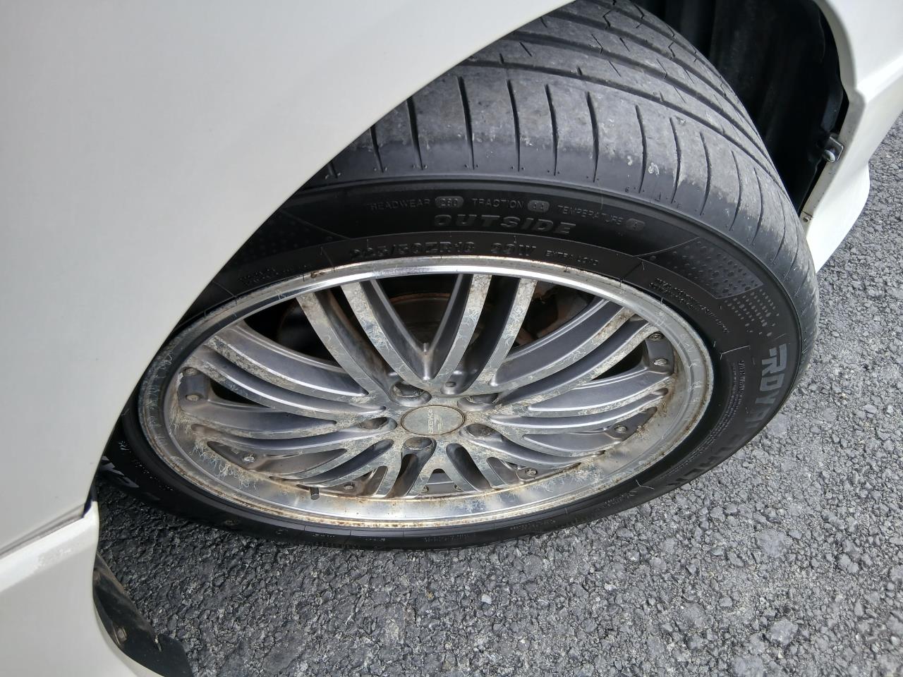 2005 Toyota Alphard