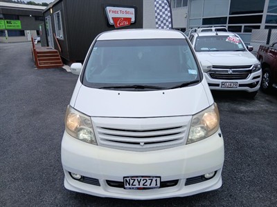 2005 Toyota Alphard - Thumbnail
