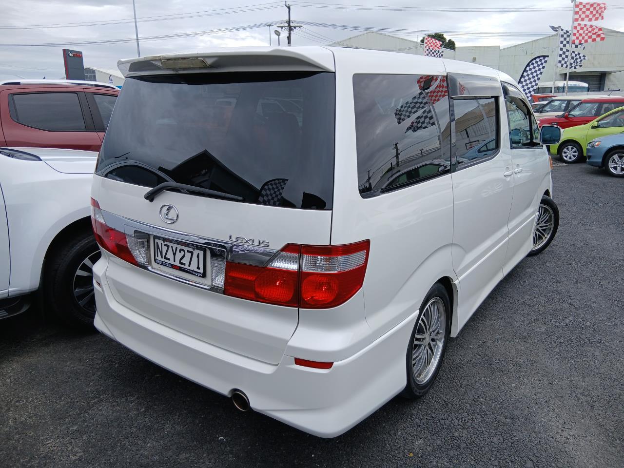 2005 Toyota Alphard