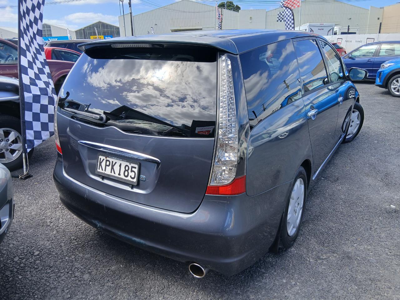 2005 Mitsubishi GRANDIS