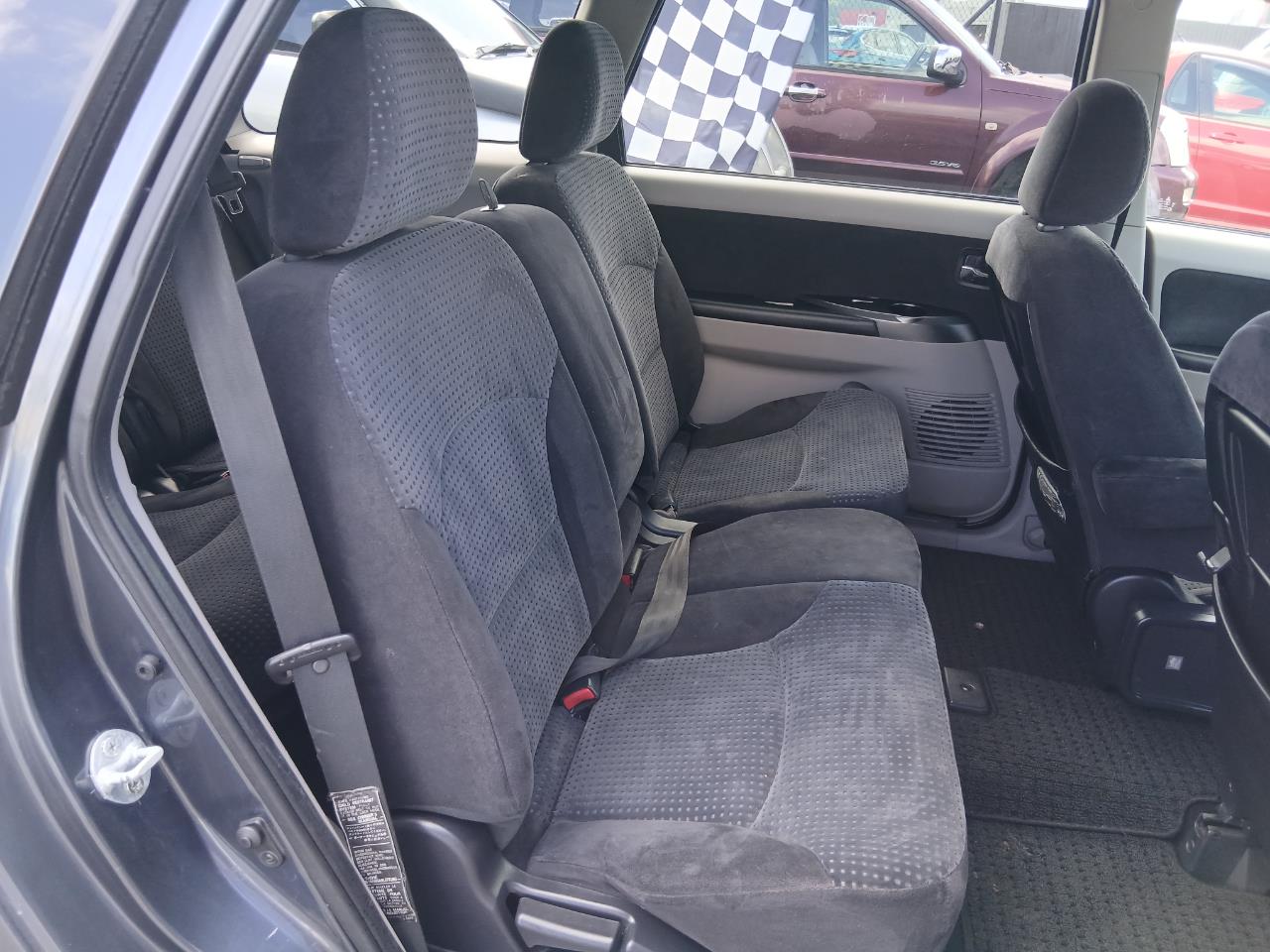 2005 Mitsubishi GRANDIS