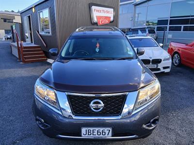 2015 Nissan Pathfinder - Thumbnail