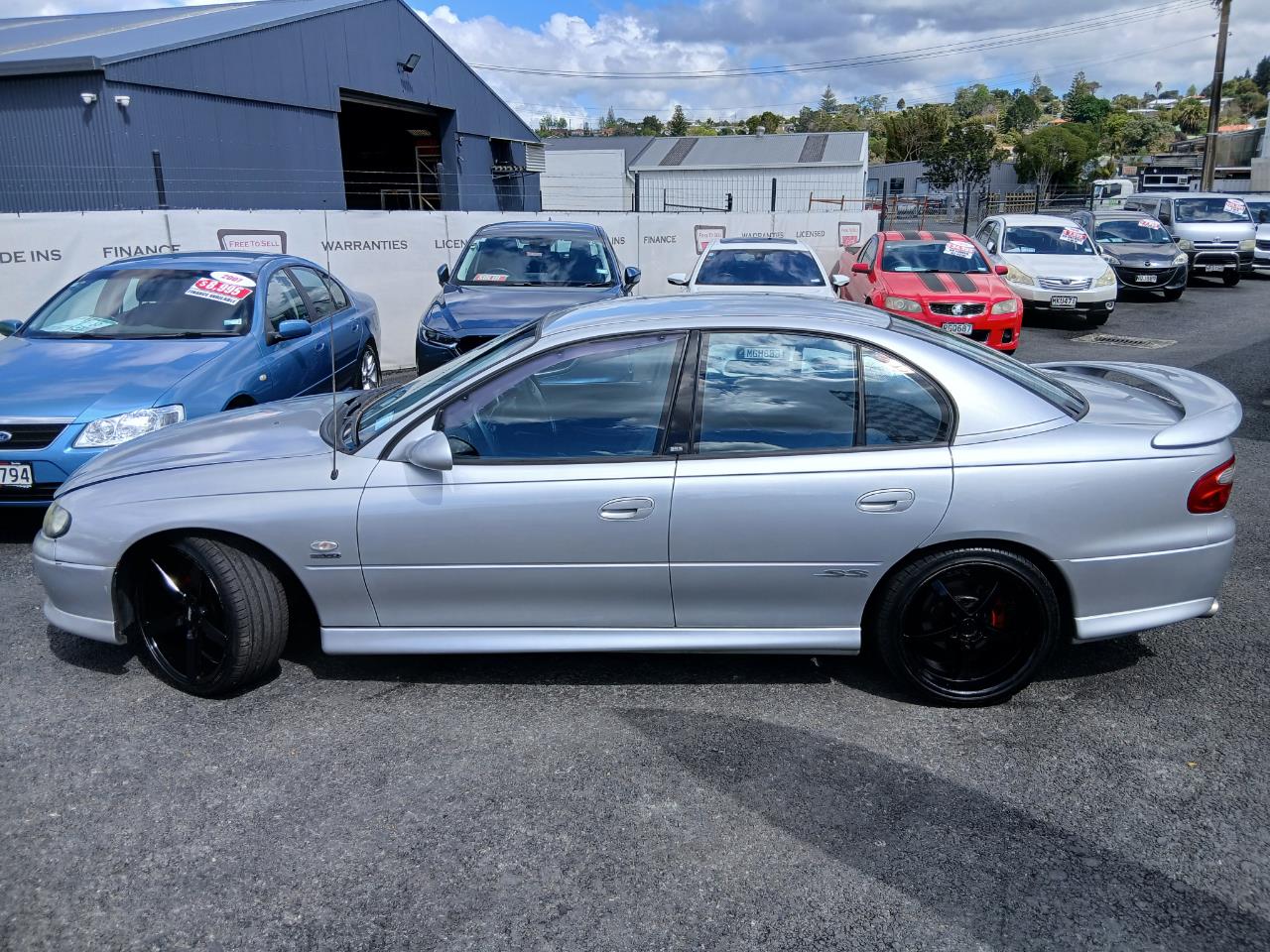 2002 Holden COMMODORE