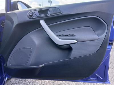 2011 Ford FIESTA - Thumbnail