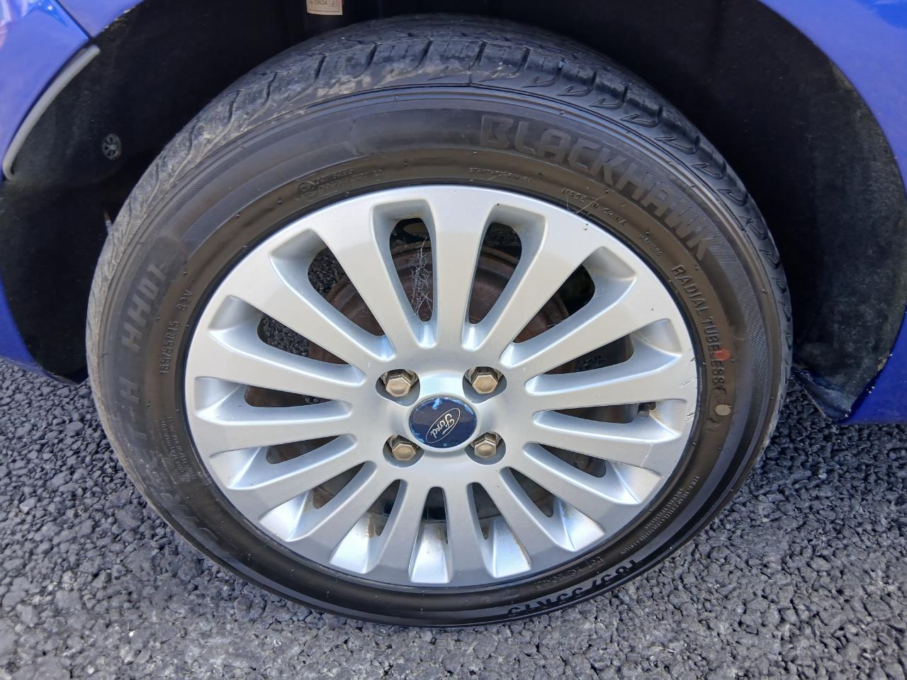 2011 Ford FIESTA