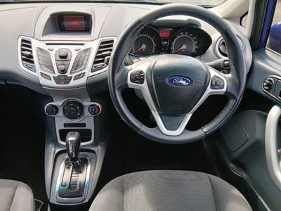 2011 Ford FIESTA - Thumbnail