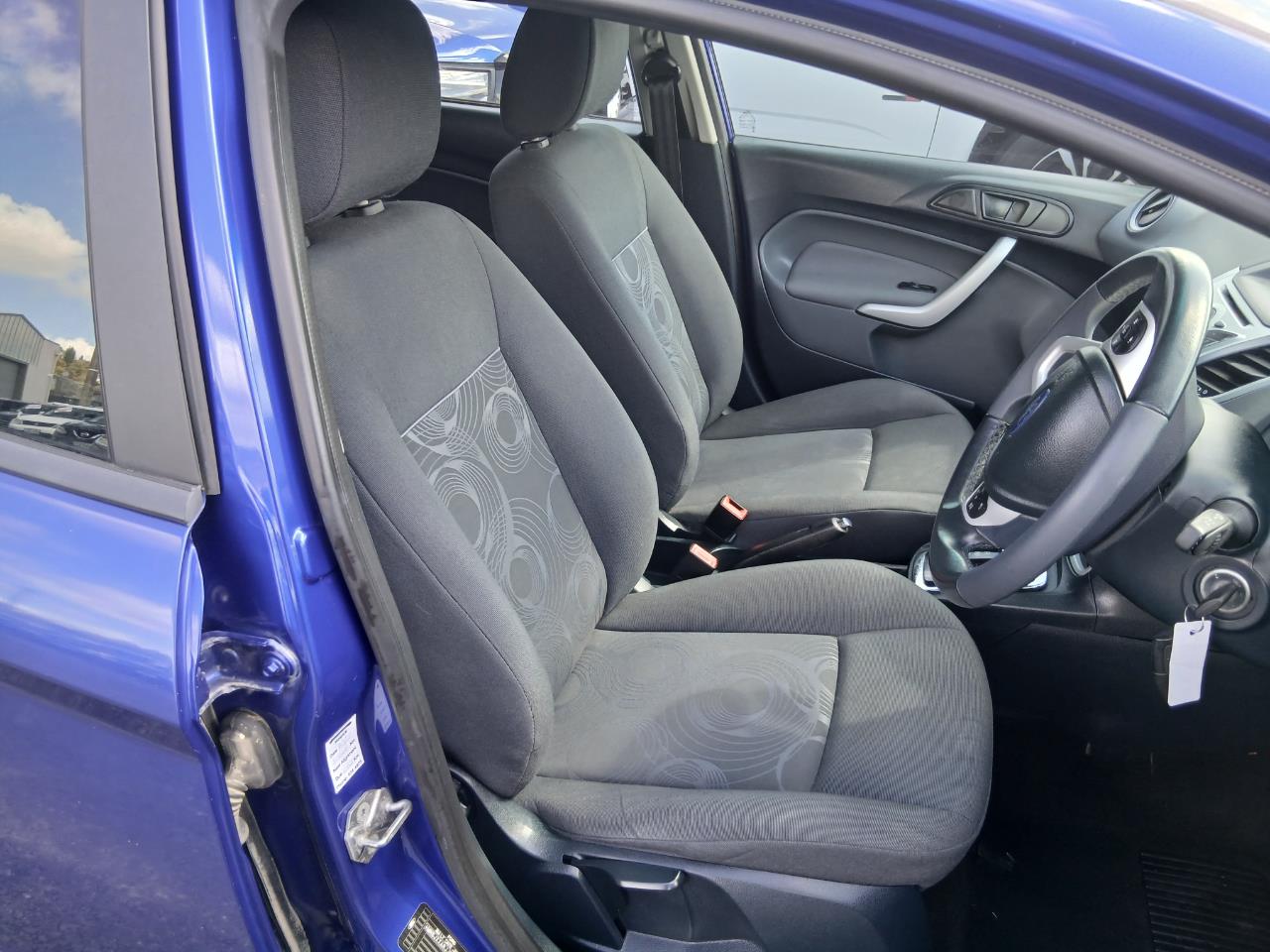 2011 Ford FIESTA