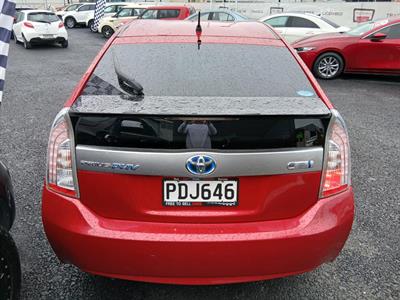 2012 Toyota Prius - Thumbnail