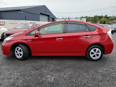 2012 Toyota Prius - Thumbnail
