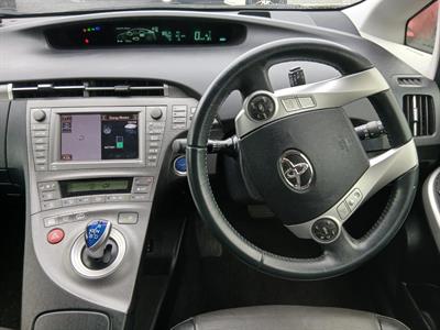 2012 Toyota Prius - Thumbnail