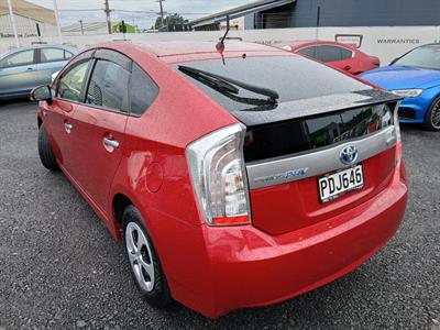 2012 Toyota Prius - Thumbnail