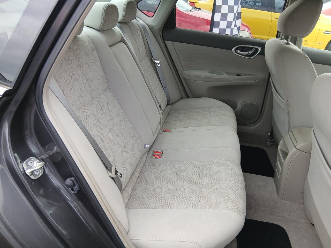 2012 Nissan BLUEBIRD