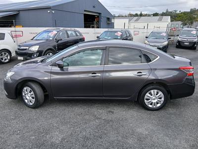 2012 Nissan BLUEBIRD - Thumbnail
