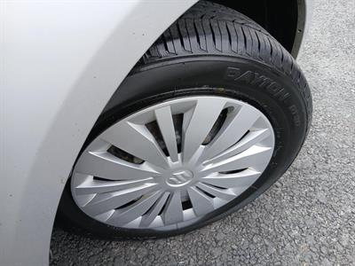 2015 Suzuki Swift - Thumbnail