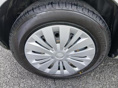 2015 Suzuki Swift - Thumbnail